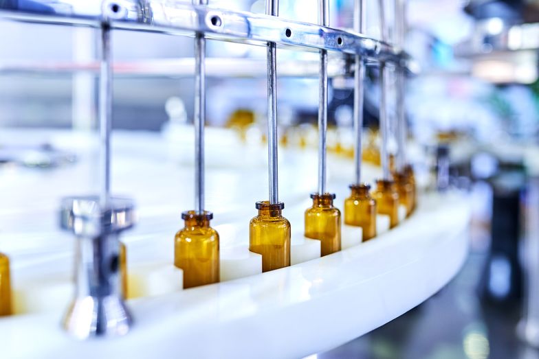 Brown Medicine Glass Bottles on Production Line
Brown medicine glass bottles on production line.
Comezora