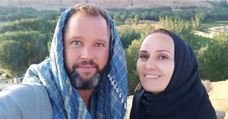 Mellerowie kamperem w drodze do Kabulu. Oto Afganistan przed i po talibach