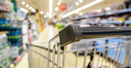 Ceny w sklepach hamują. Chemia, pieczywo i słodycze nadal w górę