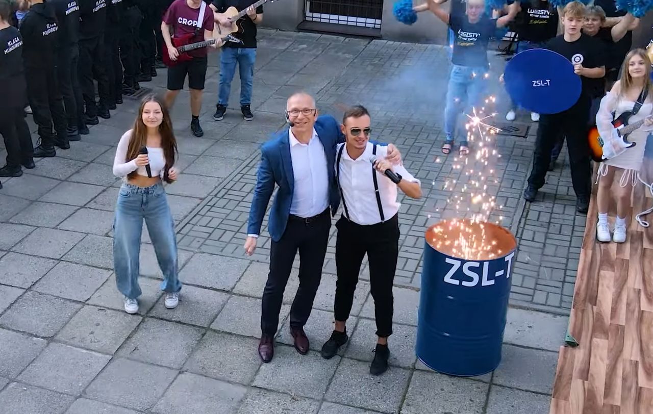 Nagrali dyrektora szkoły. Wideo obejrzały już tysiące Polaków