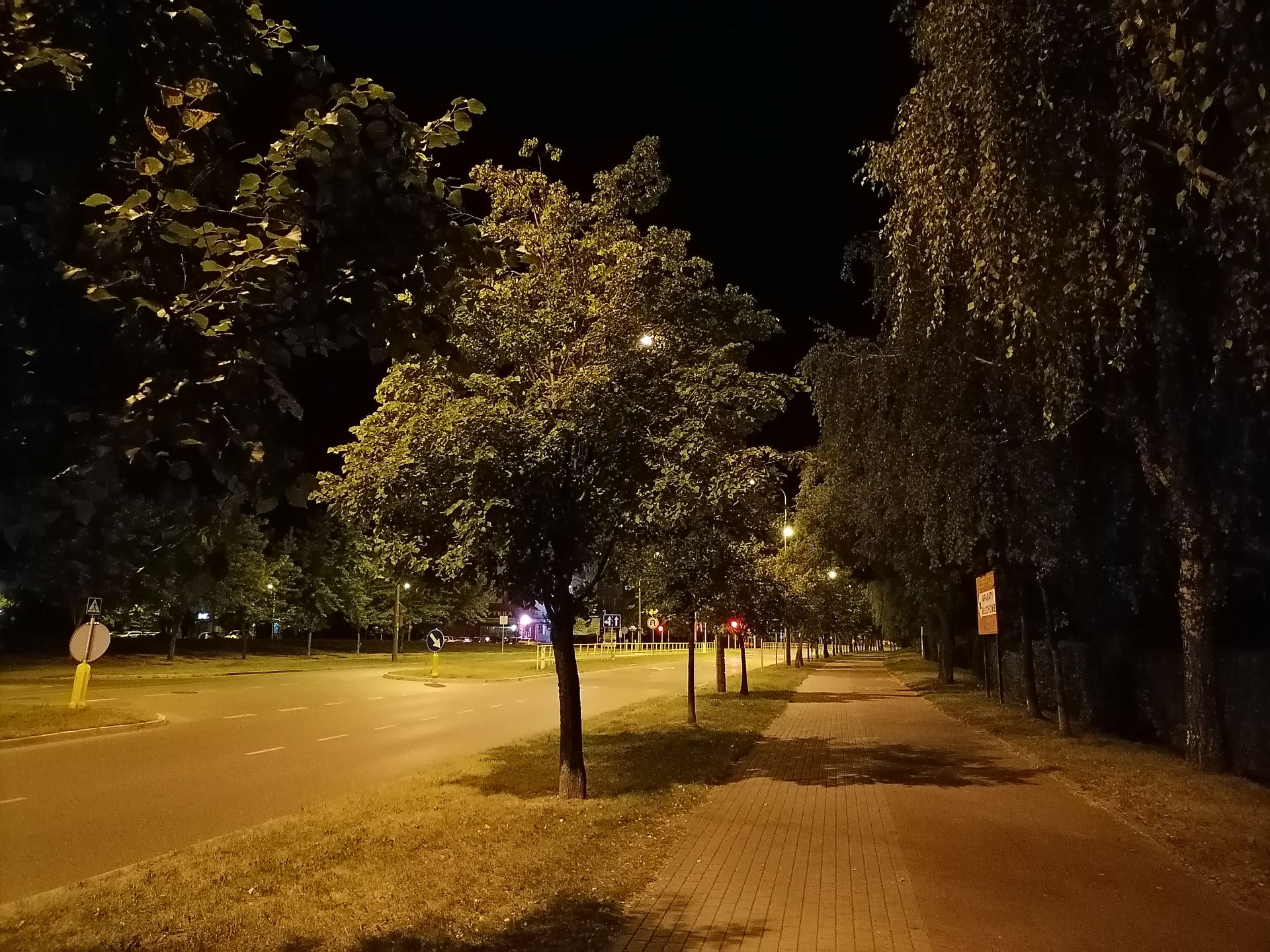 Huawei P40 lite E: test taniego chińczyka bez aplikacji Google 59