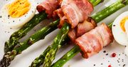 Chrupiące szparagi z boczkiem. Możesz zrobić na patelni lub grillu