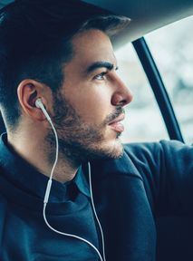 Polish Parliament debates fines for using headphones while driving