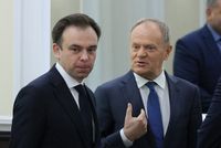 Donald Tusk, Andrzej Domański
Warszawa, 13.03.2026. Premier Donald Tusk (P) oraz minister finansów i gospodarki Andrzej Domański (L) na nadzwyczajnym posiedzeniu rządu w siedzibie KPRM w Warszawie, 13 bm. Posiedzenie zapowiedział w czwartek szef polskiego rządu po tym, jak prezydent Karol Nawrocki poinformował, że nie podpisze ustawy wdrażającej unijny program SAFE. (amb) PAP/Paweł Supernak
Paweł Supernak
kancelaria, kancelaria prezesa rady mnistrów, KPRM, obrady, ograniczenia, polityk, polityk polityka, polityka, polityka zagraniczna, posiedzenie, program SAFE, rada ministrów, rady ministrów, rząd, rząd Tuska, rządu, prezydenckie weto