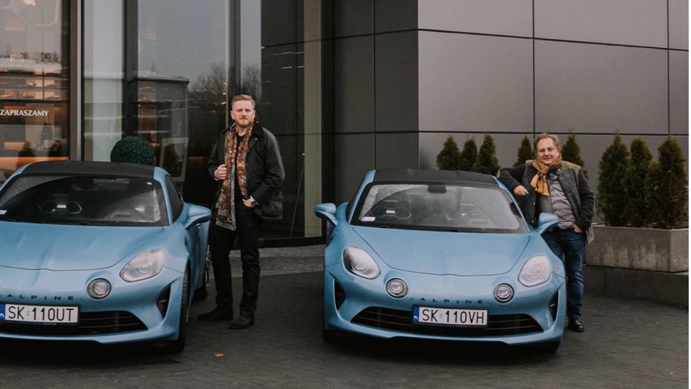 Szczepan Twardoch, Robert Makłowicz i Alpine A110S