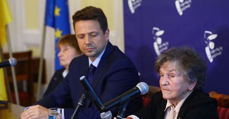 Apel Trzaskowskiego. Podpisały się jeszcze dwie osoby