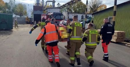 Koszmarny wypadek w tartaku! Listwa przebiła 22-latkę na wylot