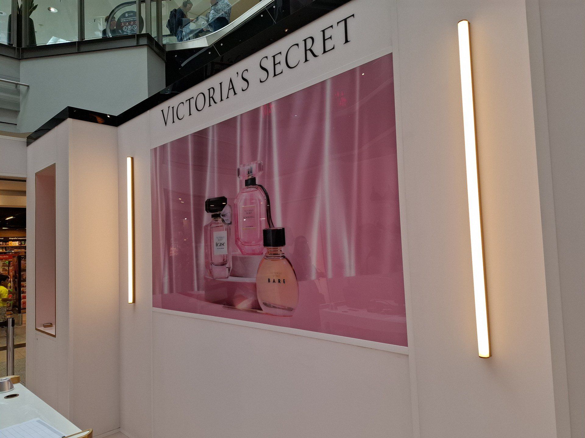 Pup-up store Victoria&#39;s Secret w Krakowie