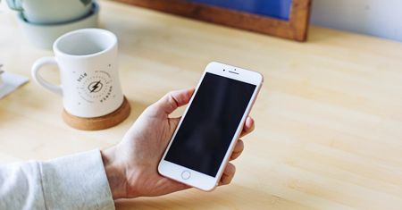 iOS 14 pozwala zmienić domyślne aplikacje, ale jeśli to zrobicie to nie wyłączajcie iPhone'a
