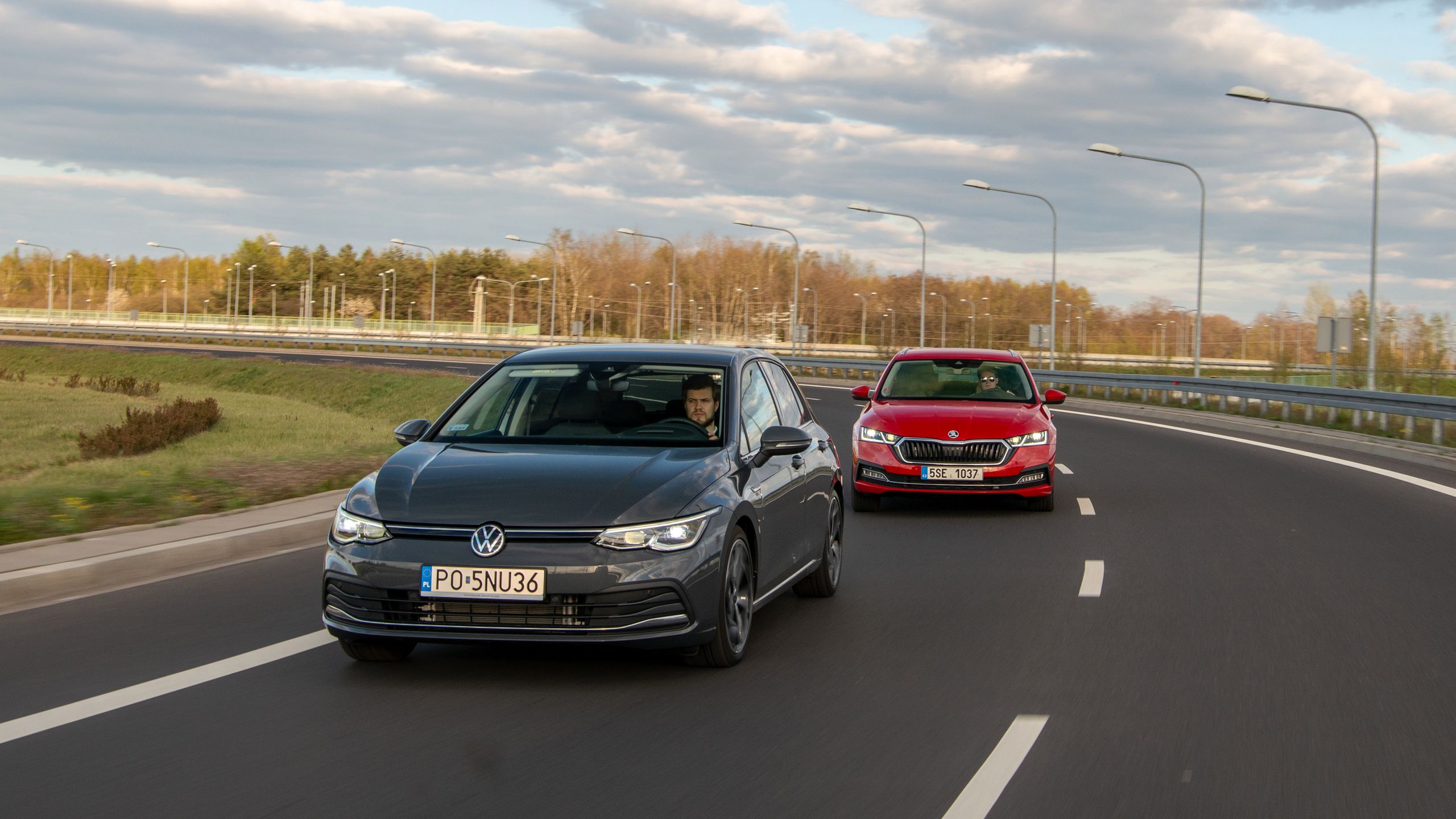 Volkswagen Golf VIII vs. Škoda Octavia IV