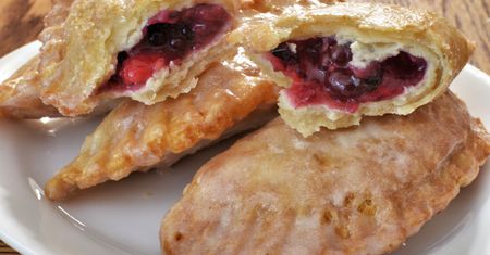 Smażone ciasteczka z wiśniami