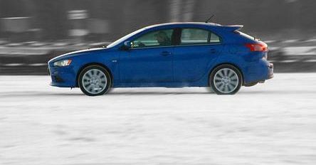 Mitsubishi Lancer: Stłumione emocje