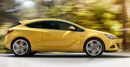 Opel Astra GTC: moc z Polski