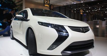 Ampera - elektryzujący Opel