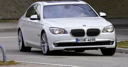 Największy motor w największym BMW