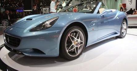 Ferrari kontra koparka