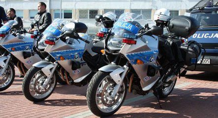 Policjanci na nowych motocyklach