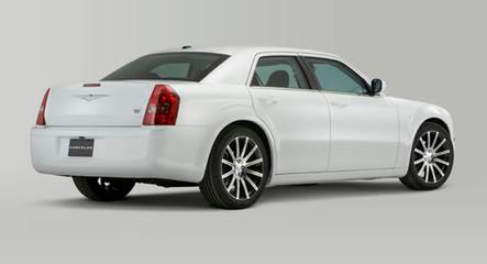 Nowy Chrysler 300C bez kamuflażu
