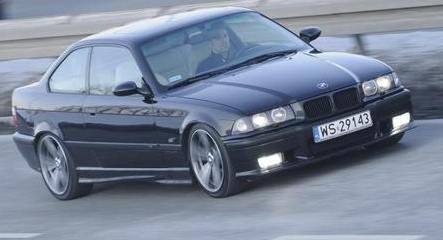 BMW E36: Czarna furia