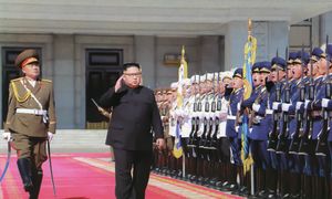 Kim Dzong Un pokazał nową broń. Mówi o nuklearnym odwecie