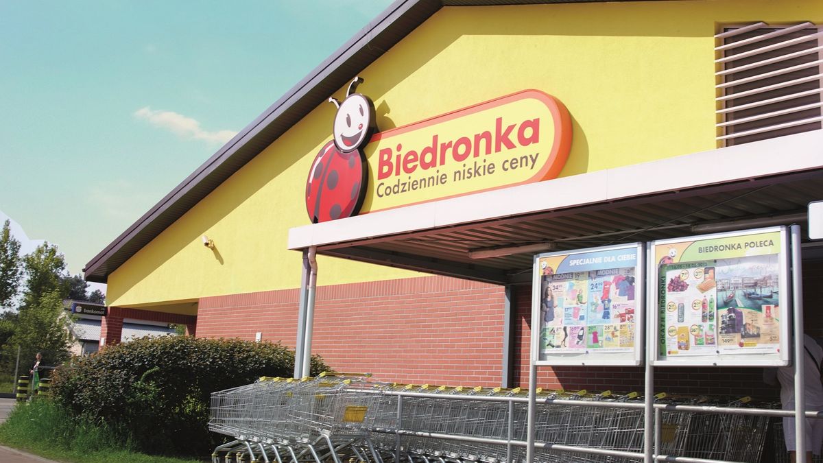 Praca w Biedronce wiąże się z systemem zmianowym