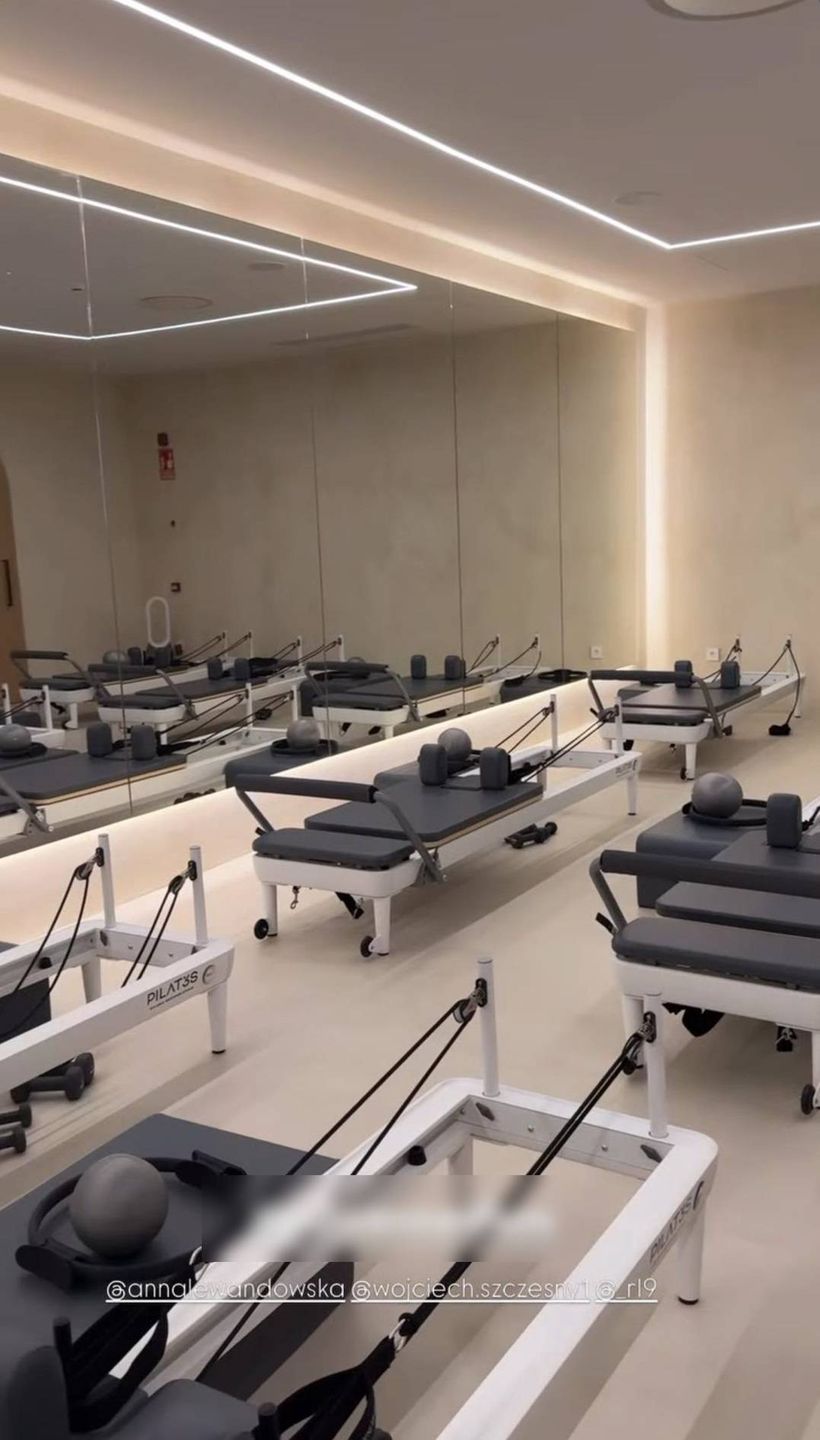 Marina Łuczenko oprowadza fanów po studio Anny Lewandowskiej