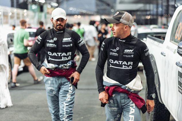 Szymon Gospodarczyk (z prawej) należy do najlepszych pilotów rajdowych w Europie