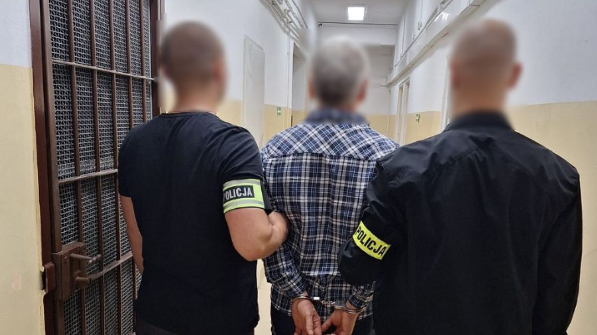 62-latek ukradł ze sklepu m.in. jacuzzi i wannę.