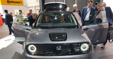 Frankfurt 2019: Honda e na żywo wygląda jeszcze ciekawiej