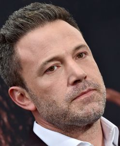 Żaden związek nie wyleczył go z nałogu. Ben Affleck znowu jest sam