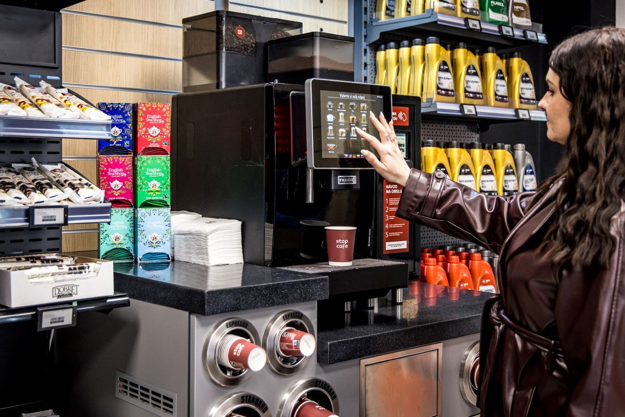 ORLEN uruchomił w Czechach pierwszy samoobsługowy sklep przy stacji paliw