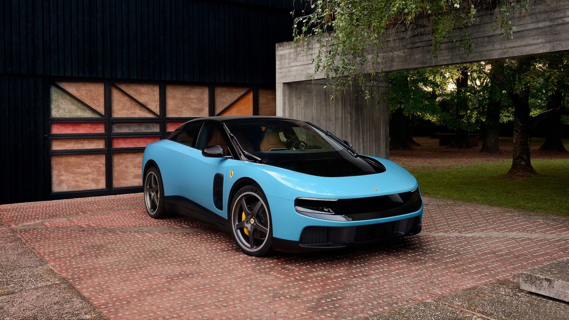 Ferrari Luce (2026)