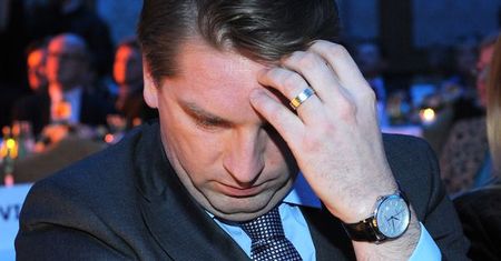 "Tomasz Lis na żywo": Coś niepokojącego dzieje się z dziennikarzem? Tomasz Lis ma coraz gorszą prasę!