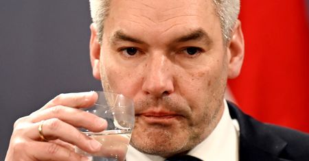 Rumuni tego nie zapomną. Kluczowego partnera gospodarczego okrzyknęli "koniem trojańskim Moskwy"