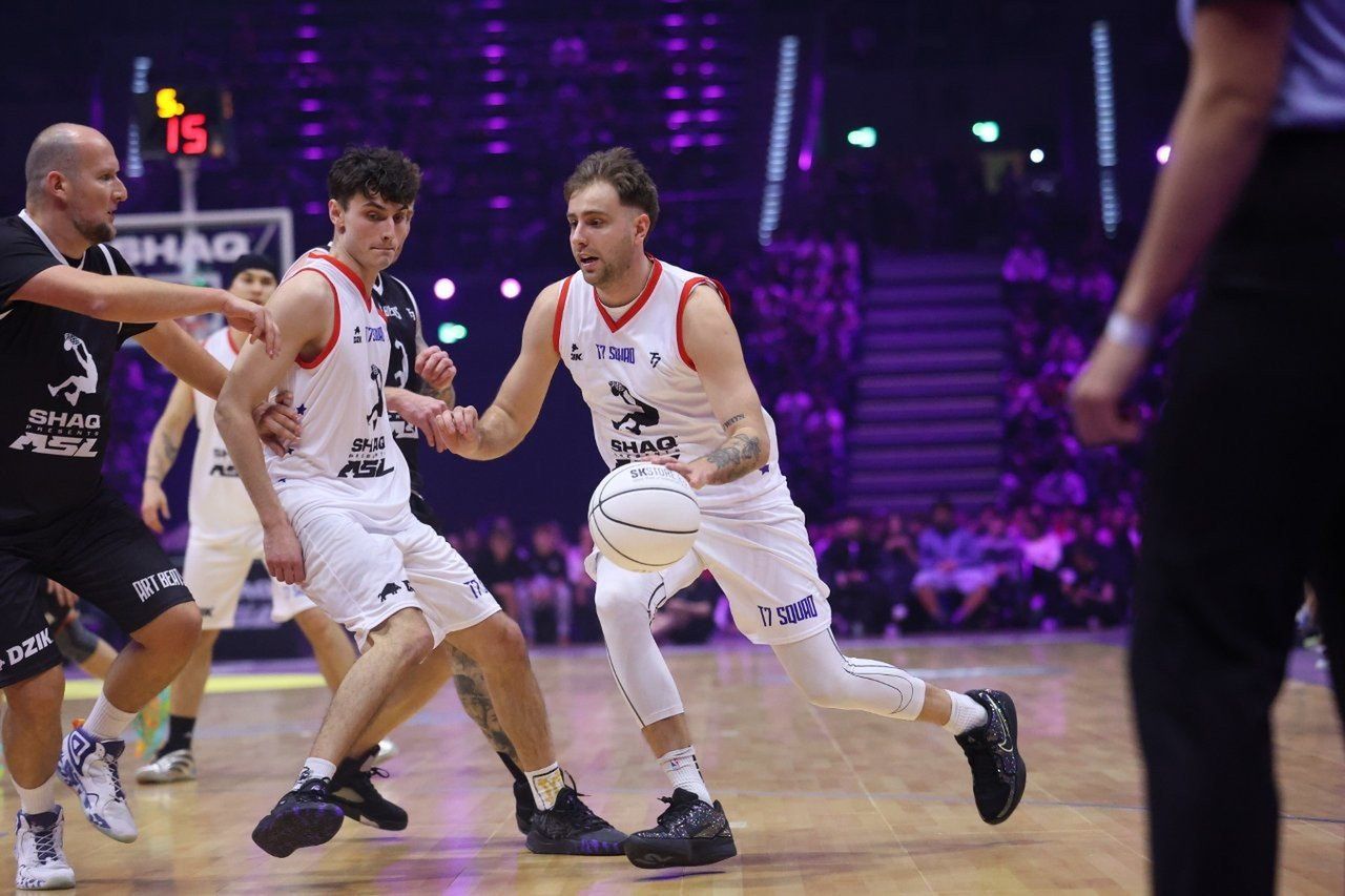 Tomasz Tomanek w akcji w czasie pierwszej edycji Shaq Presents All Stars League w Gliwicach w marcu 2025 roku.