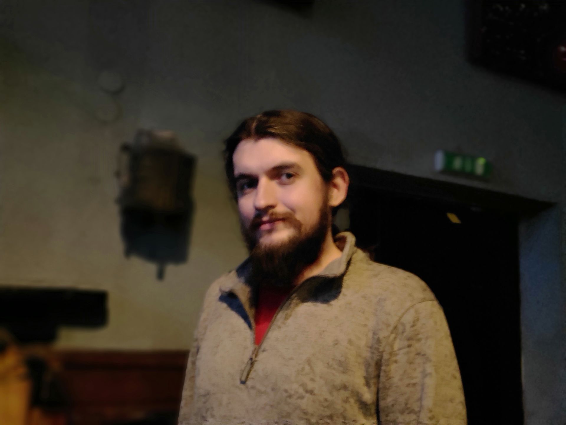 tryb portretowy, f/1,5 ISO, 1656, 1/14 s