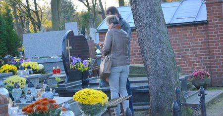 Pochówek nie tylko na cmentarzu? Rewolucyjne zmiany w przepisach