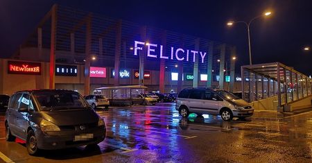 Alarm bombowy w Felicity Lublin. Klienci mogą bezpiecznie odebrać swoje samochody