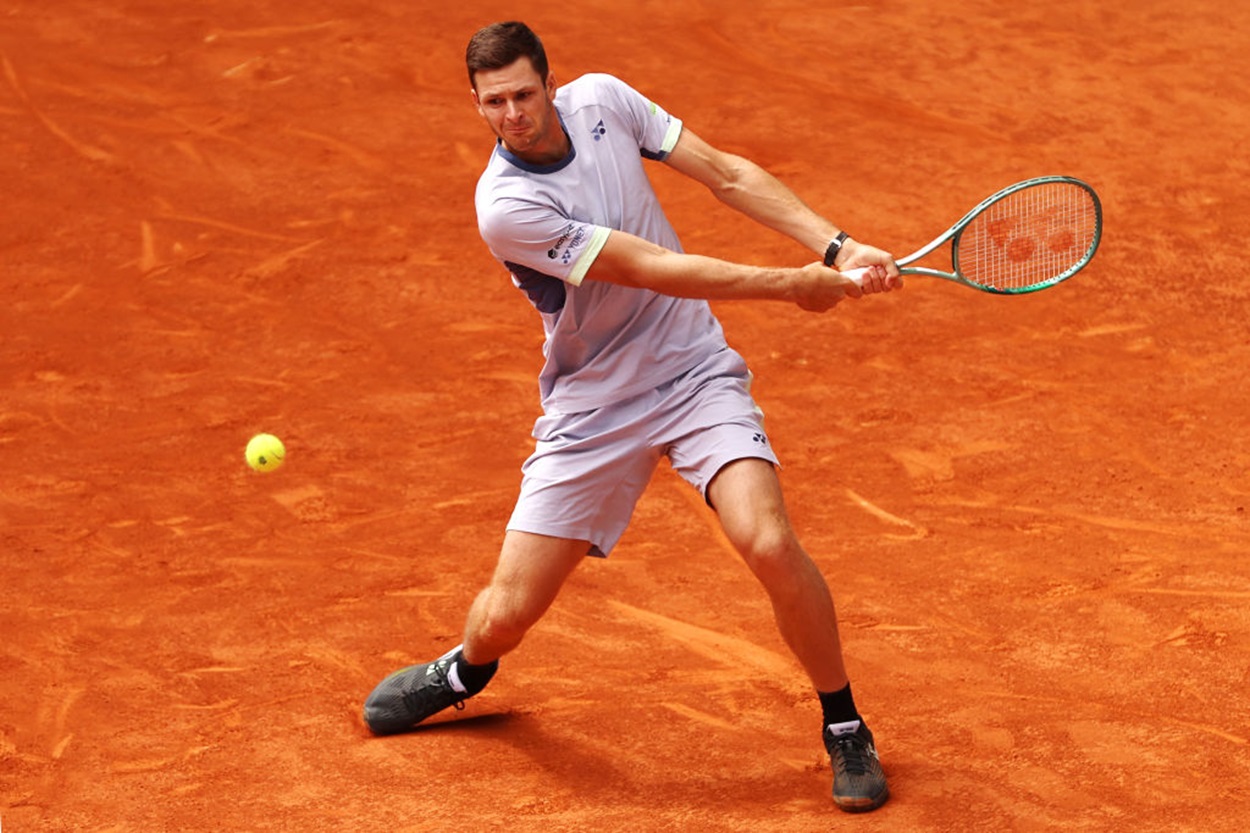 Hubert Hurkacz kept his cool.  A two-set fight with the German