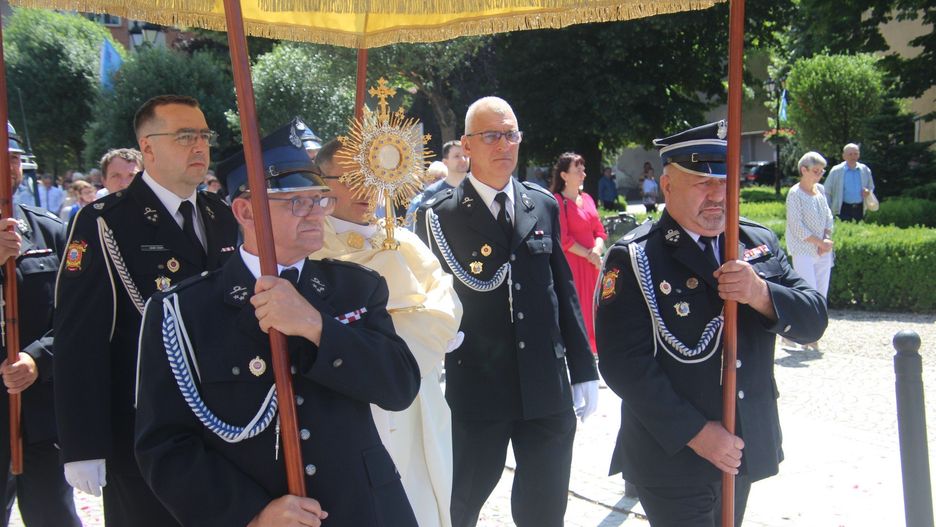 Jak co roku mieszkańcy Krotoszyna i okolic wzięli udział w uroczystościach kościelnych Bożego Ciała