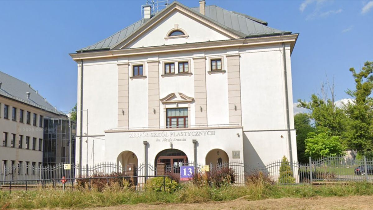 Liceum w Radomiu z kontrowersyjnym zapisem.