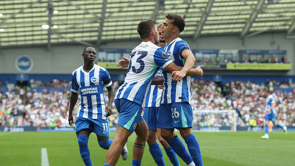 Getty Images / Crystal Pix/MB Media / Na zdjęciu: piłkarze Brighton and Hove Albion