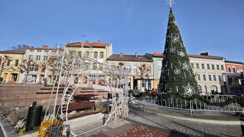 Mikołajki w Chrzanowie. Burmistrz będzie rozdawał choinki na rynku. Wielkie świętowanie już 6 grudnia