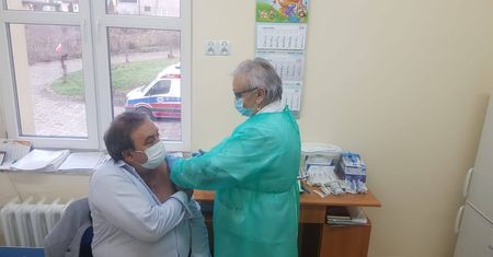 Afera szczepionkowa. Kolejny samorządowiec zaszczepił się w poza kolejnością?