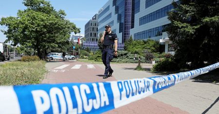 Trwa pościg za sprawcami napadu na Mokotowie. Jeden z napastników może być ranny
