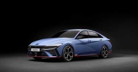 Hyundai Elantra N po liftingu. Jest bardziej drapieżny z wyglądu