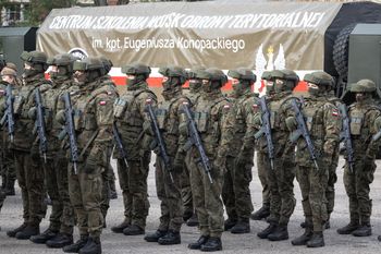 Polacy przeciwko nowemu podatkowi na obronność