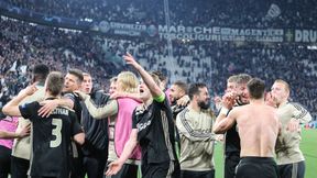 Liga Mistrzów 2019. Juventus - Ajax. Piłkarze Ajaxu po godzinie wrócili do kibiców, aby wspólnie świętować awans