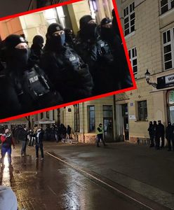 Policja zablokowała wejście do klubów. Gorąco we Wrocławiu