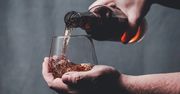 Nawet 100 tys. Polaków codziennie pracuje pod wpływem alkoholu. Przerażający raport